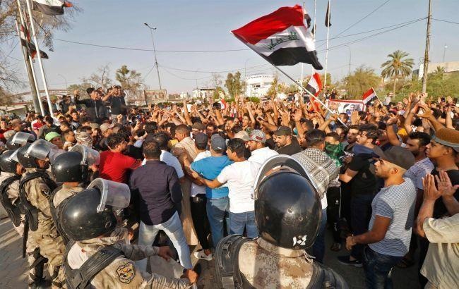 Тысячи протестующих в Ираке потребовали политических перемен
