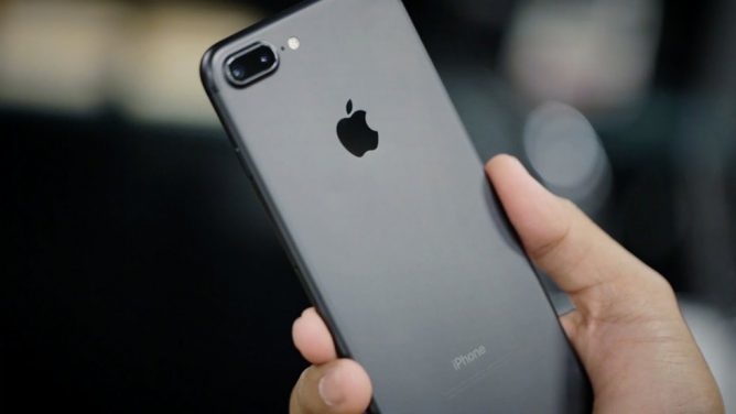«iPhone 7» ва «iPhone 7 Plus» эгалари яна бир кутилмаган муаммога дуч келди