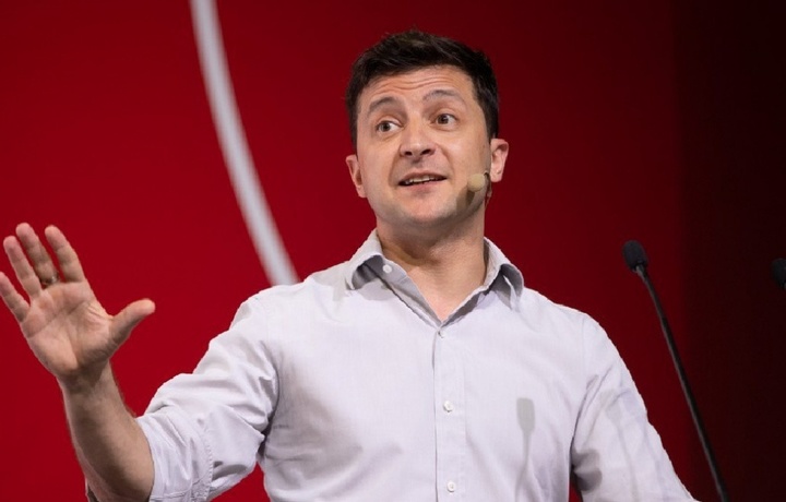 Названа зарплата Зеленского на посту президента Украины