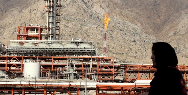 Саудовская Аравия закупает нефть для экспорта у соседних стран