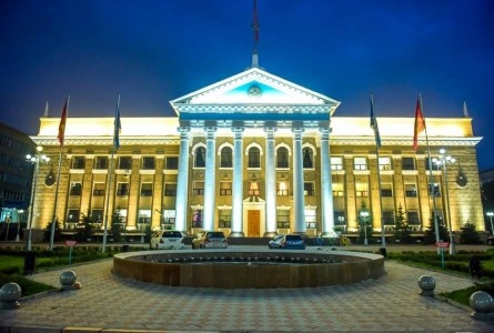 Bishkekda uch haftada oltita rahbar almashdi