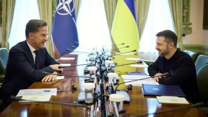 Президент Украины отметил важность визита нового генсека НАТО в Киев