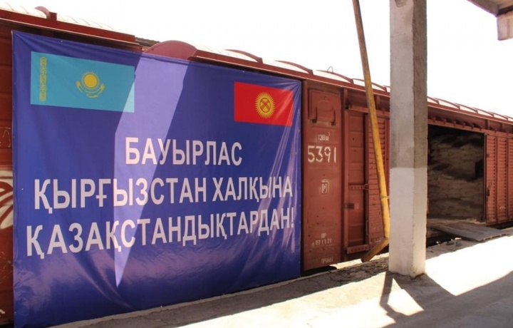 Кыргызстан решил продать полученную из Казахстана муку