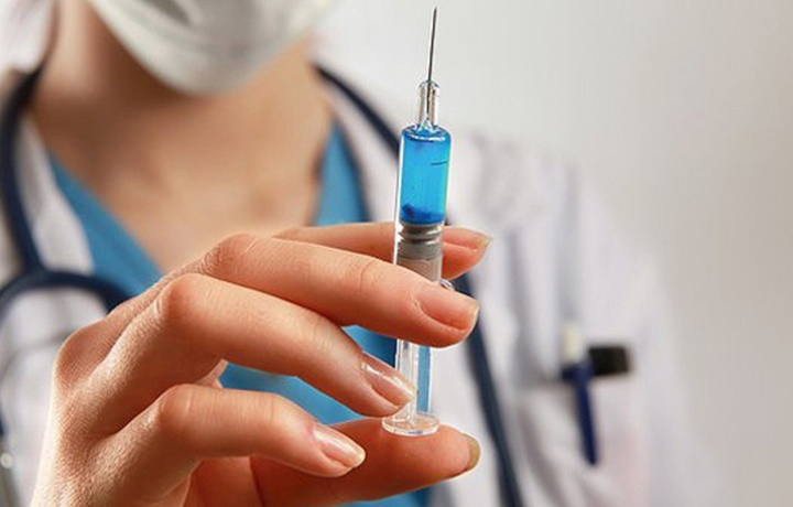 Стало известно, кто в Узбекистане получит бесплатную вакцину от гриппа и пневмонии