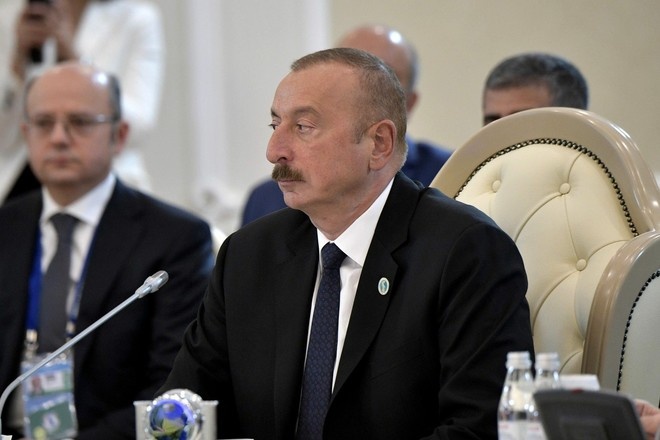 Алиев: Азербайджан установил контроль в семи сёлах в Карабахе