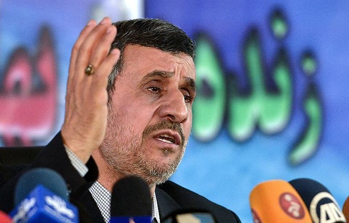 Ахмадинежад раскритиковал иранскую политику Трампа