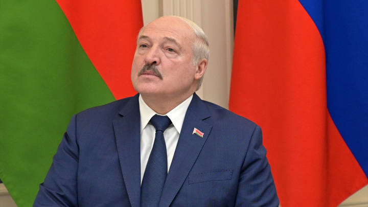 Lukashenko ukrainaliklarni Mustaqillik kuni bilan tabrikladi