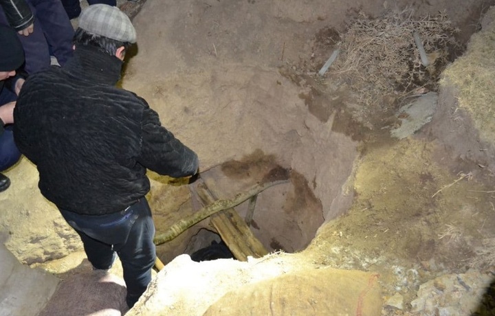 В Джизаке нелегальных золотодобытчиков завалило камнями, двое погибли на месте