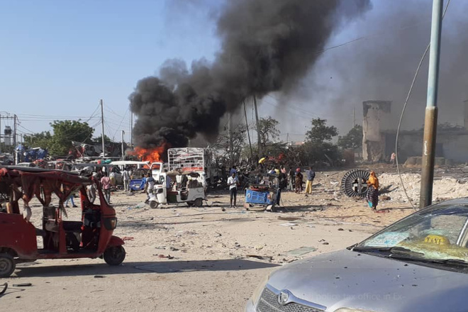Пять человек погибли при подрыве автомобиля в Сомали