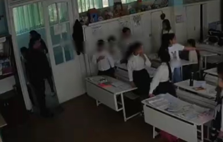 Buxoroda maktabni «tomoshagoh»ga aylantirganlar ishdan bo‘shatildi