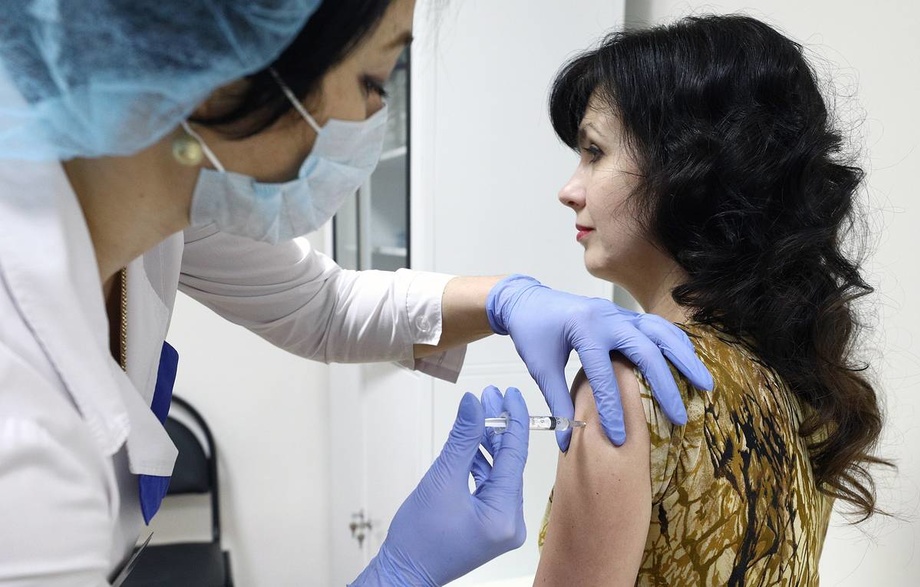 АҚШ коронавирусга қарши вакцинация қачон бошланишини маълум қилди