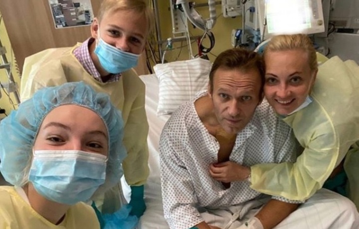«Почти ничего не умею»: Навальный опубликовал пост из больницы