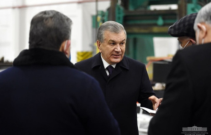 «Бу завод Хоразм индустриясига асос бўлиши керак» – Президент