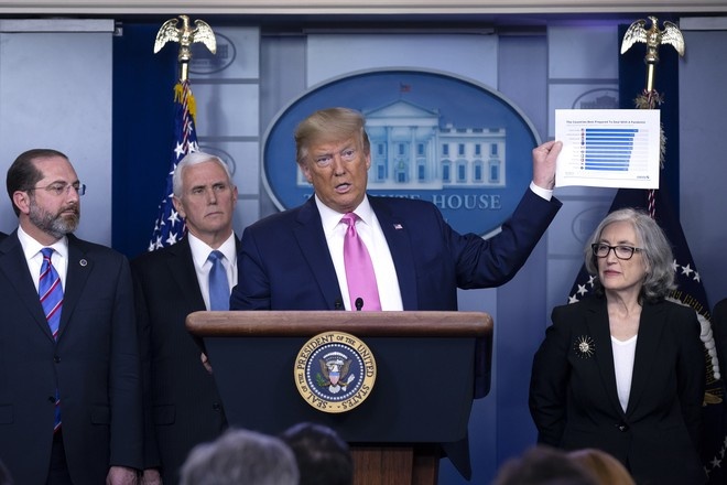 Трамп дал совет, как уберечься от коронавируса