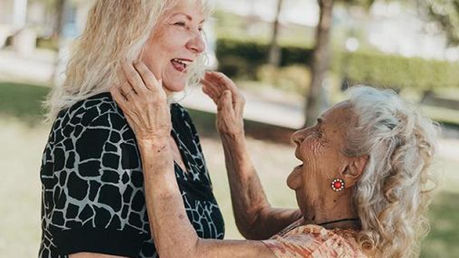 90‐летняя женщина через 70 лет впервые встретилась с дочерью