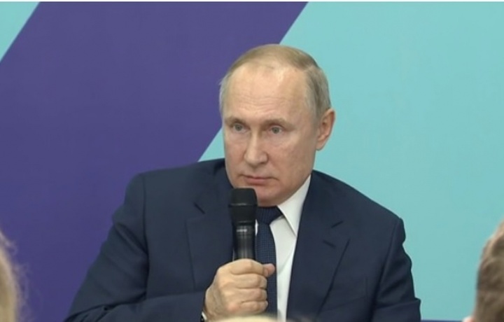 О недопустимости двоевластия в России заявил Путин (видео)
