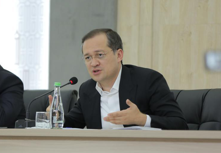Комил Алламжонов напомнил «Озодлику» о «кодексе совести»