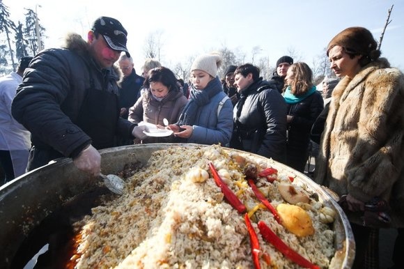 Москвада Наврўз байрамида 30 қозон ош дамланади