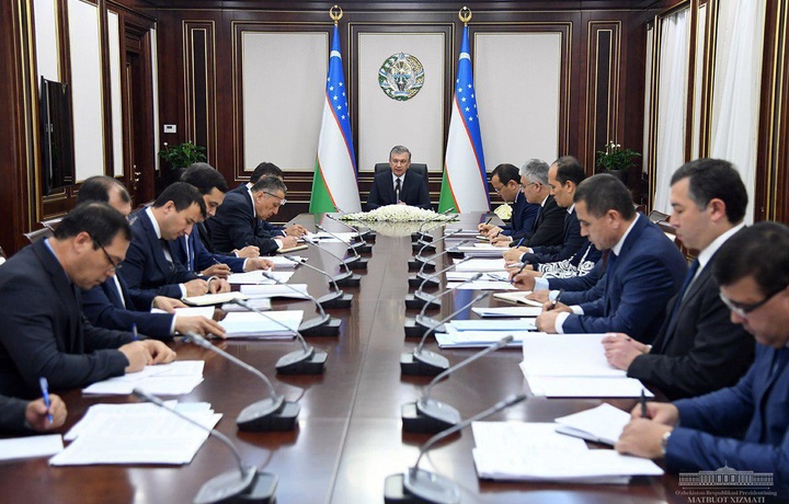 Prezident 31 ta loyihani qoloq, 8 ta hududiy loyihani samarasiz deb topdi