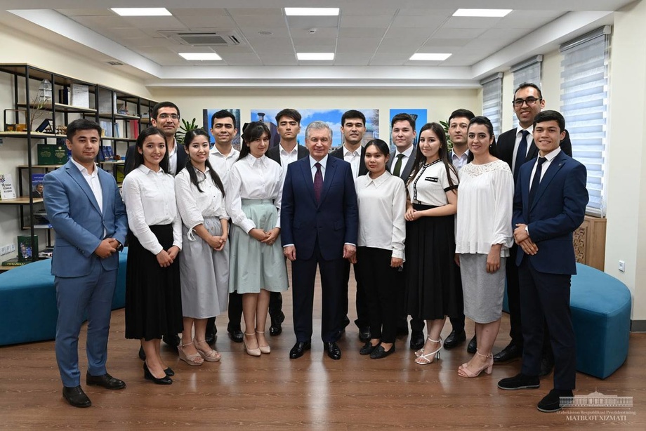 Президент посетил новое здание Ташкентского архитектурно-строительного института