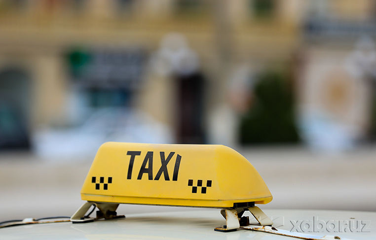 В Ташкенте водитель такси приставал к пассажиркам