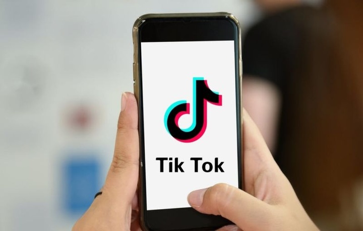 Как в TikTok опубликовать слайд-шоу фотографий