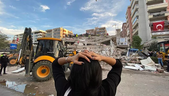 Turkiyadagi zilzila oqibatida halok bo‘lganlar soni 3 ming yaqinlashdi