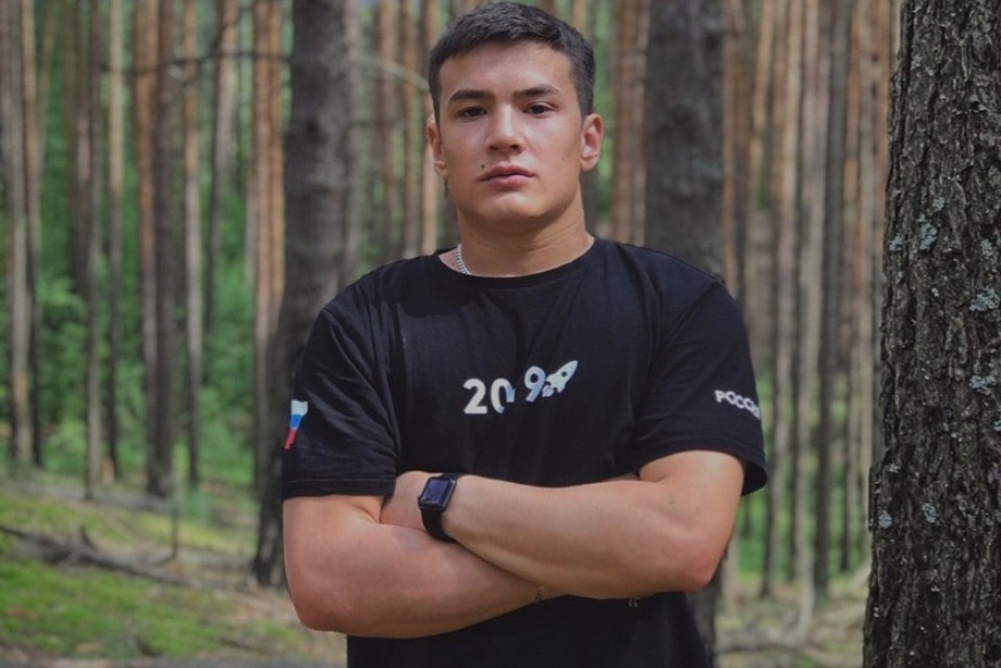 20-летний боксер из Узбекистана спас людей из автобуса, попавшего в ДТП в России