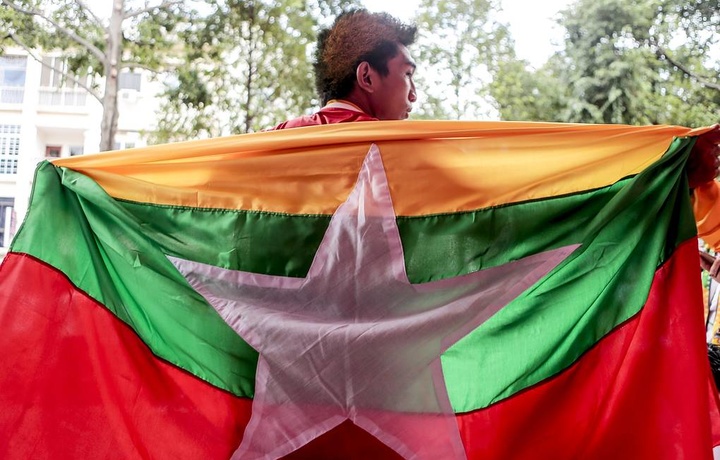 Европа продлила санкции против Мьянмы еще на год