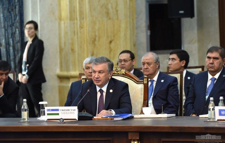 Shavkat Mirziyoyev ShHT doirasidagi hamkorlikni kengaytirishga doir muhim tashabbuslarni ilgari surdi