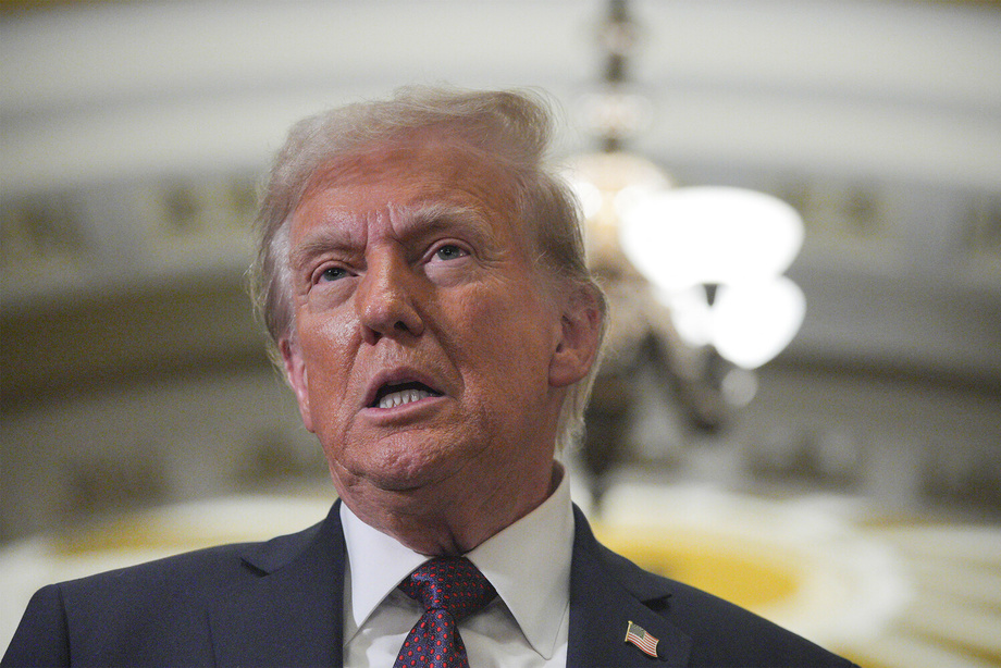 АҚШнинг таҳдиди БРИКСни янги валюта яратишдан қайтарди — Трамп