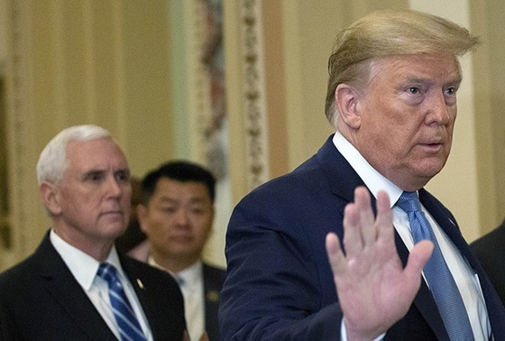 Трамп и Пенс не будут проверяться на коронавирус